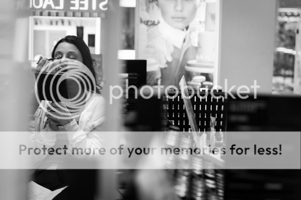 IMAGE: http://i887.photobucket.com/albums/ac71/jeffland90/DaveampDanielle-111.jpg