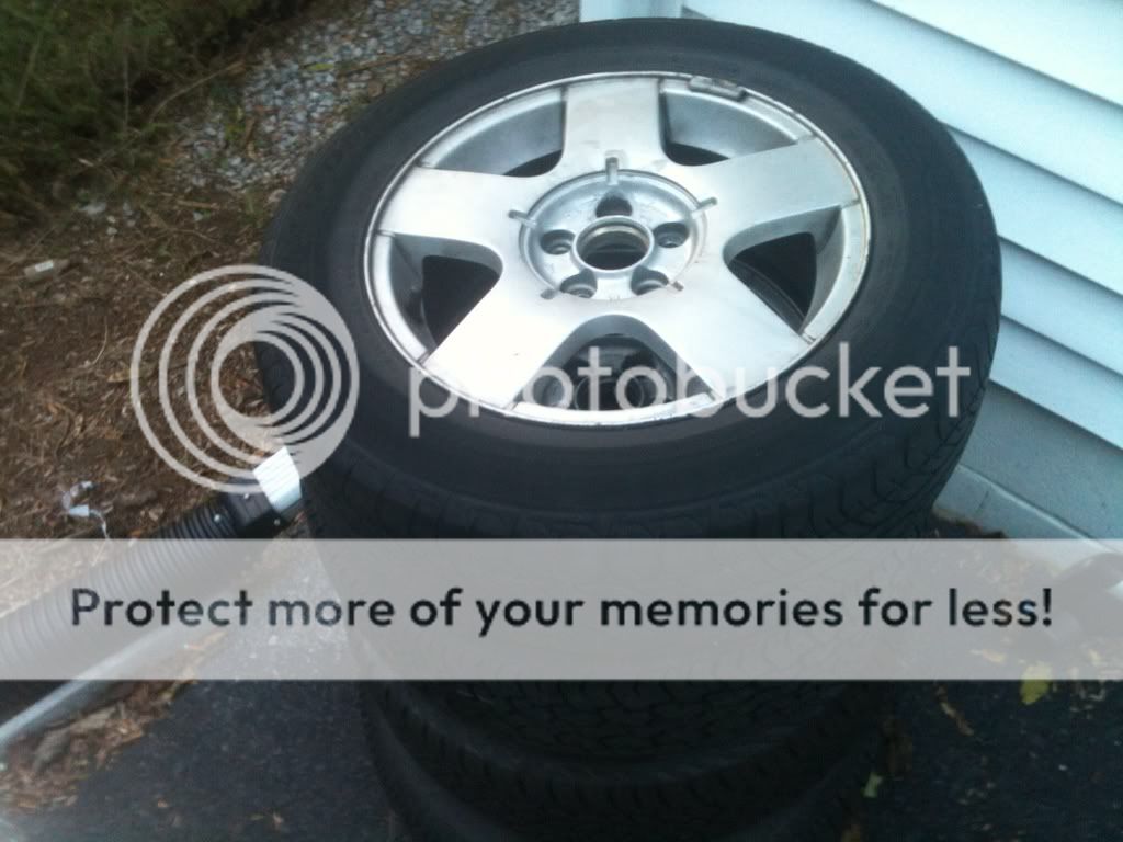 4 wheels and tires from 02 jetta. Great for a winter set VW Vortex