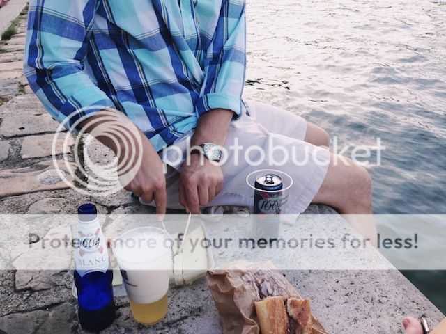 photo closed_zpsac7d9f2f.jpg